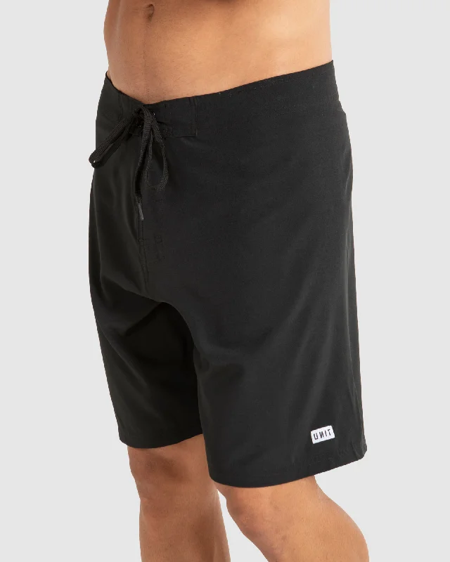 UNIT Box Mens 19" Boardshorts