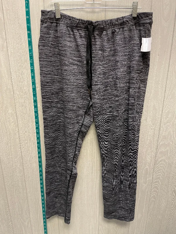 Athletic Pants By Lululemon In Black & Grey, Size: 10